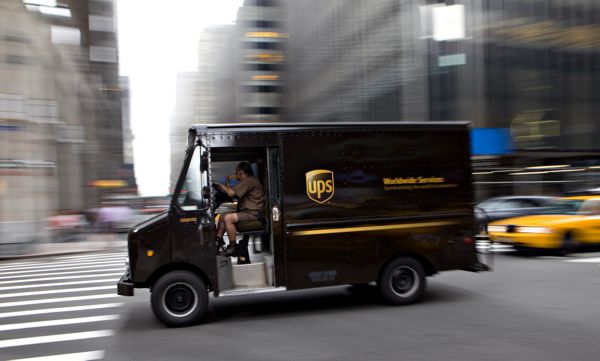 UPS Pillow Wrapper Global Service